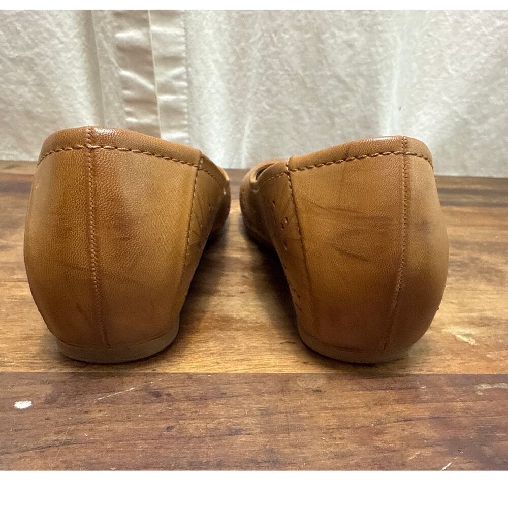 Baretraps Memory Foam Mariah Women's Size 7 Caramel Flats Slip On Shoes - Picture 7 of 12